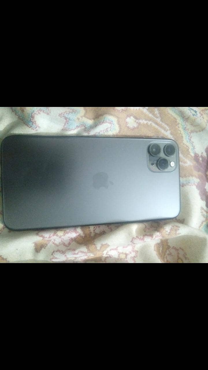 Apple iPhone 11 Pro Max 2