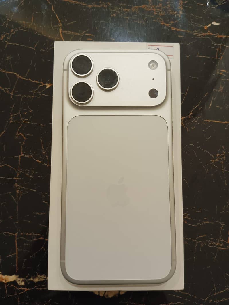 iPhone 17 pro max 5
