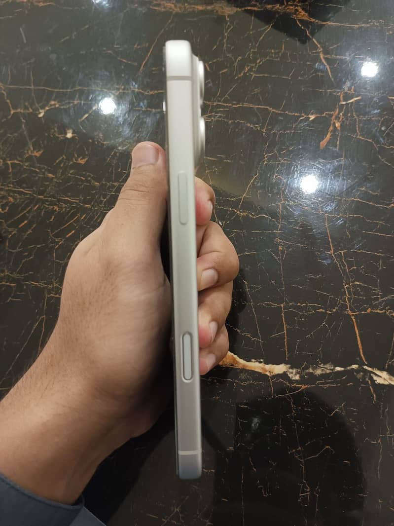 iPhone 17 pro max 9