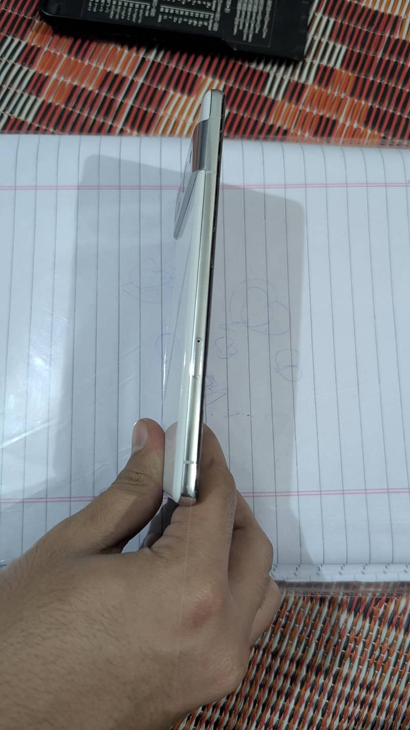 Google Pixel 7 Pro 4