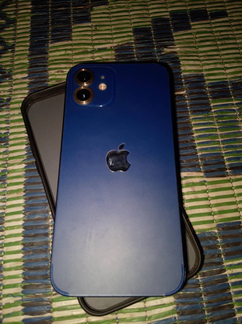 Apple iPhone 12 2