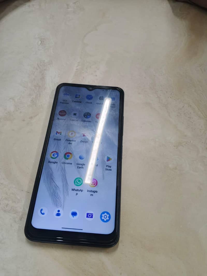 HMD Aura 2 1