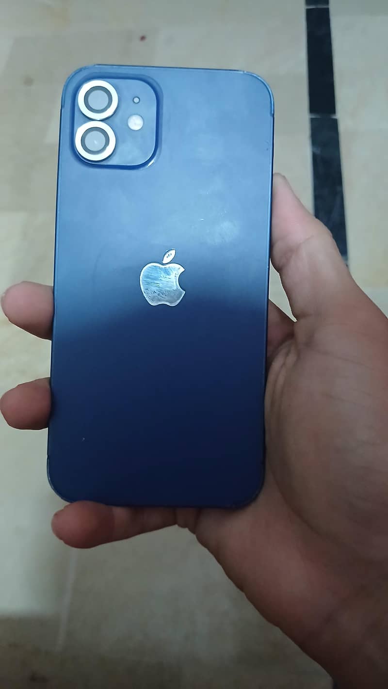 Apple iPhone 12 2