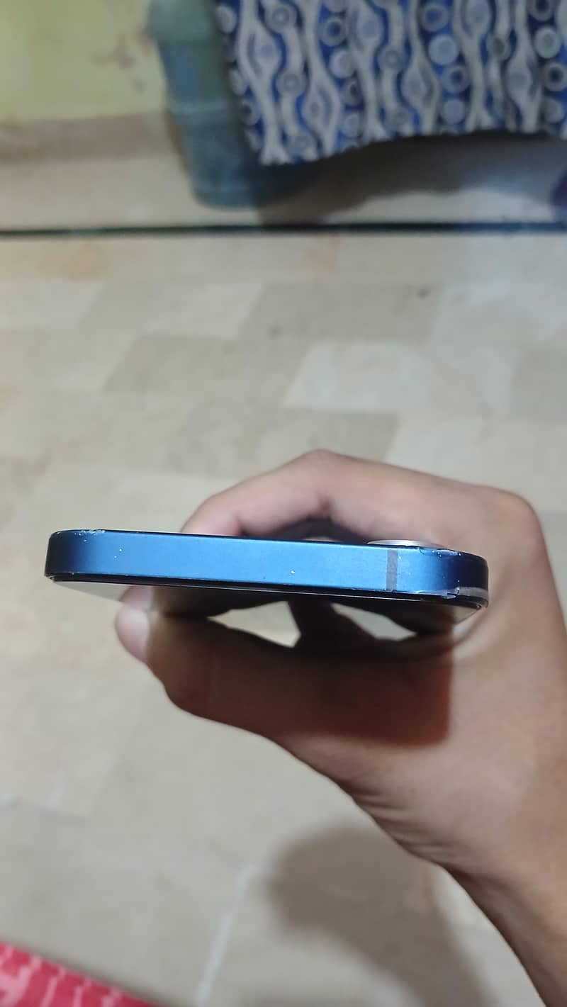 Apple iPhone 12 5