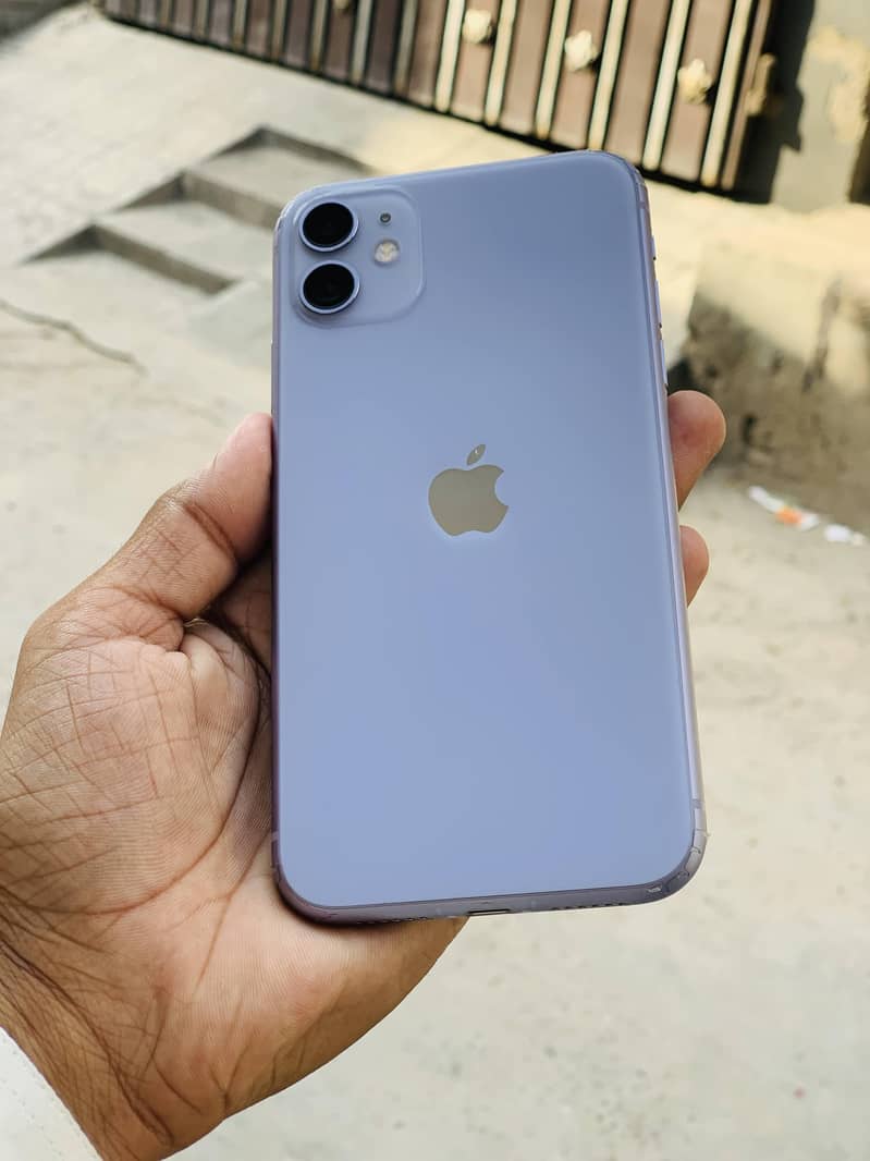 Apple iPhone 11 3