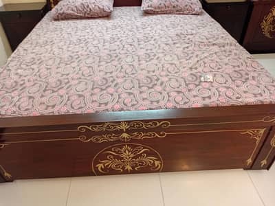 BED SED COMPLETE AT GOOD PRICE