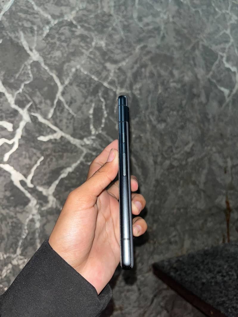 Google Pixel 7a 2