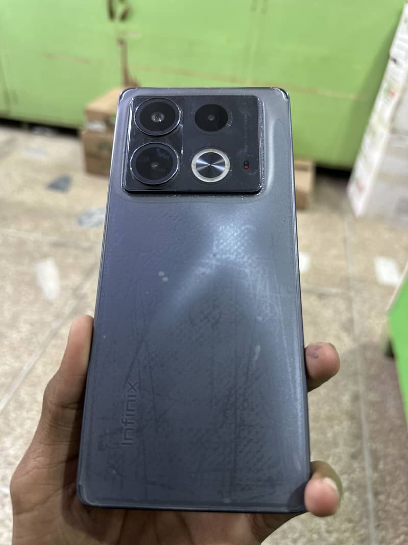 Infinix Note 40 0