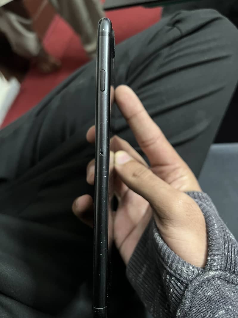 Apple iPhone 7 Plus 1