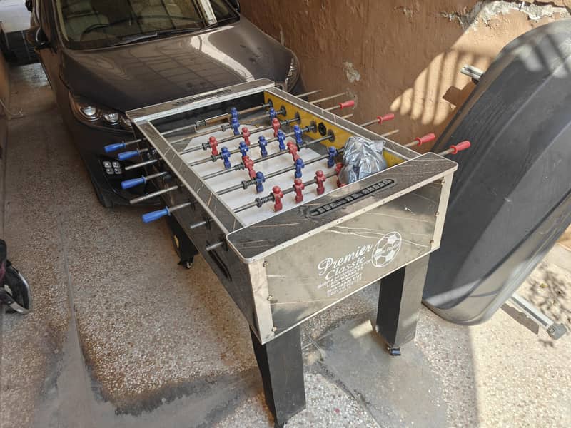 Solid Foosball Table 1
