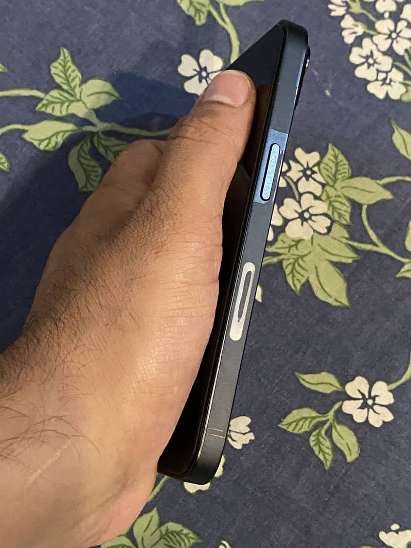 iPhone 14 Jv 7