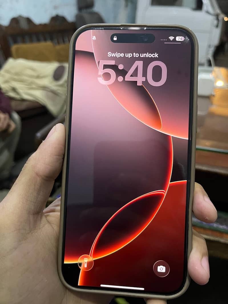 Apple iPhone 16 Pro Max 1