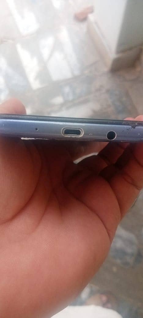 Tecno Pova 4