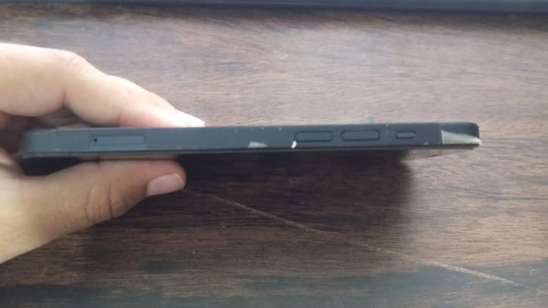 Apple iPhone 12 6