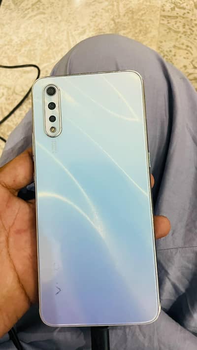 Vivo S1