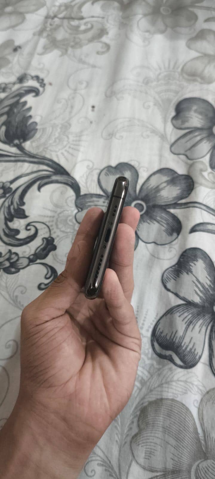 Apple iPhone 11 Pro 1