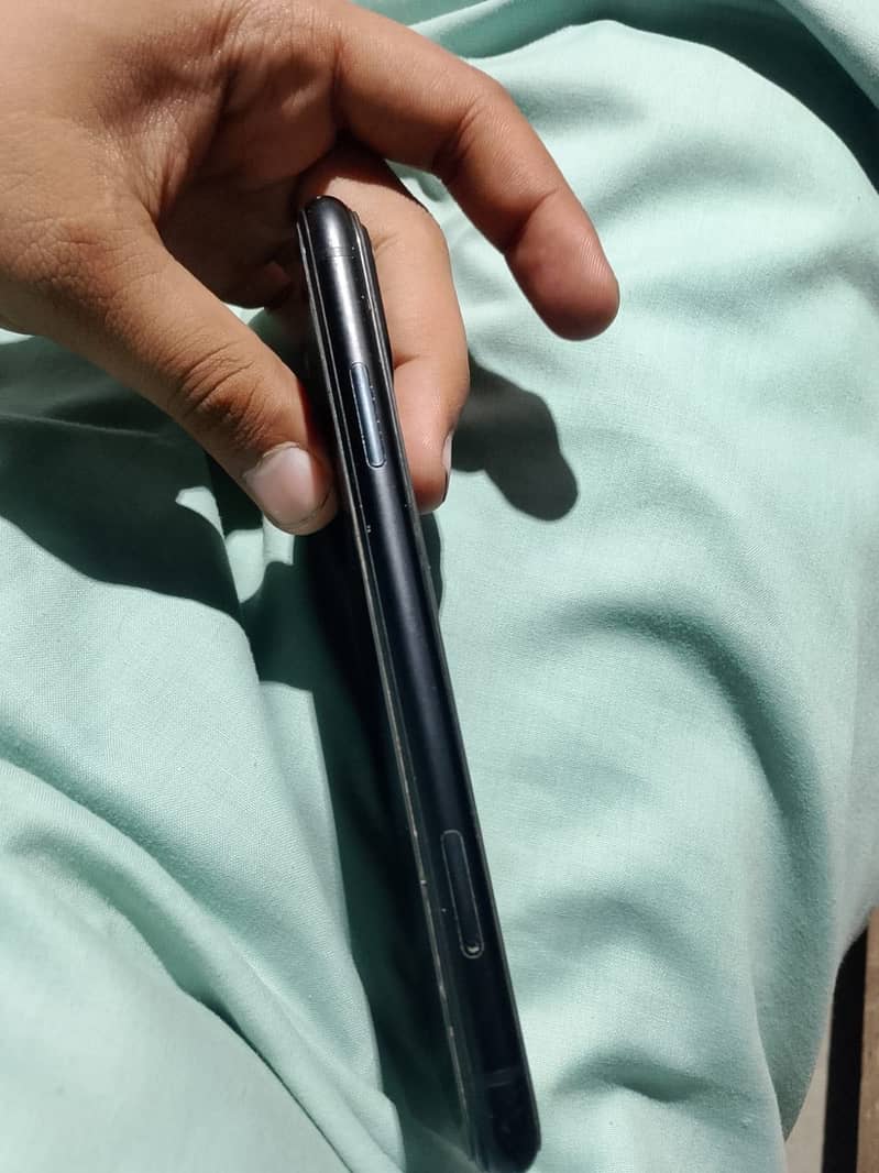 Apple iPhone XR 3