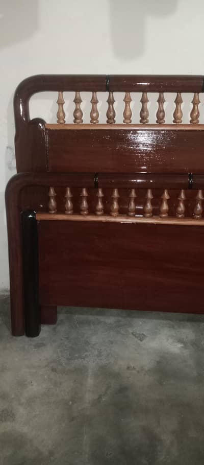 Pure Sheesham gol Ring Wood Single Bed | Used Wooden Bed