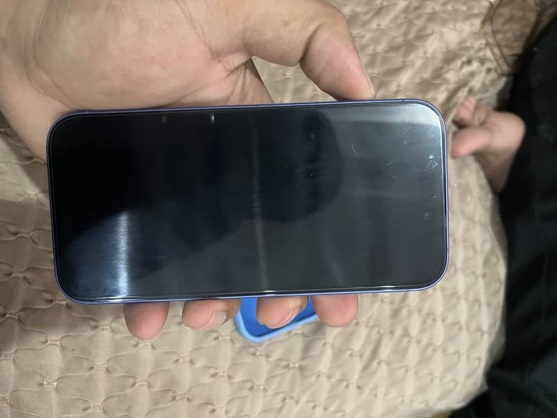 Apple iPhone 16 0