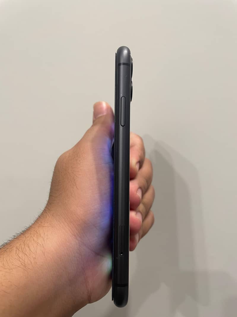 Apple iPhone 11 2