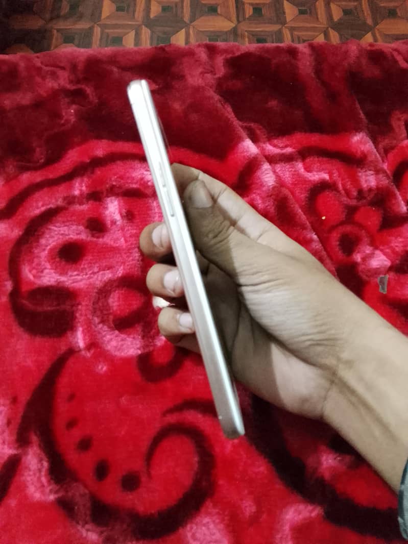 OPPO A57 9