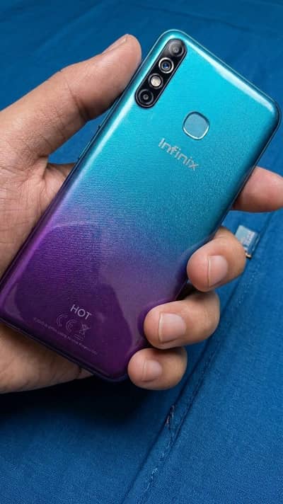 Infinix Hot 8
