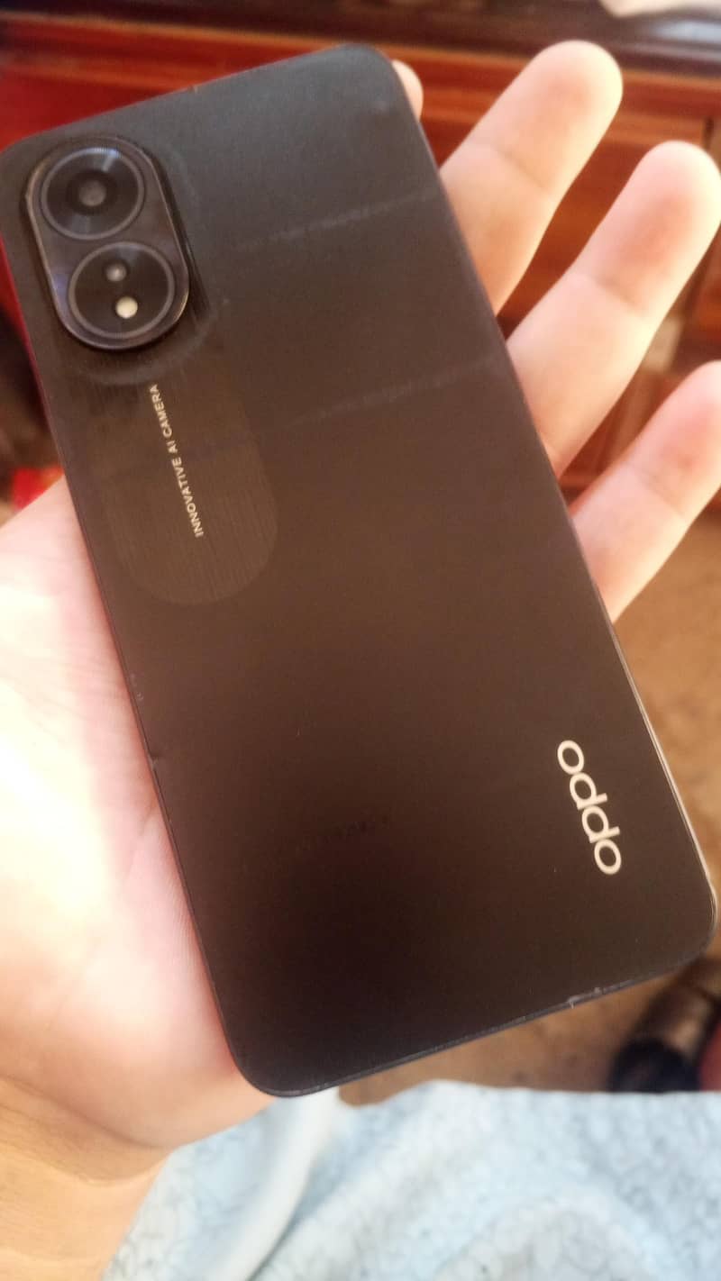 OPPO A18 0