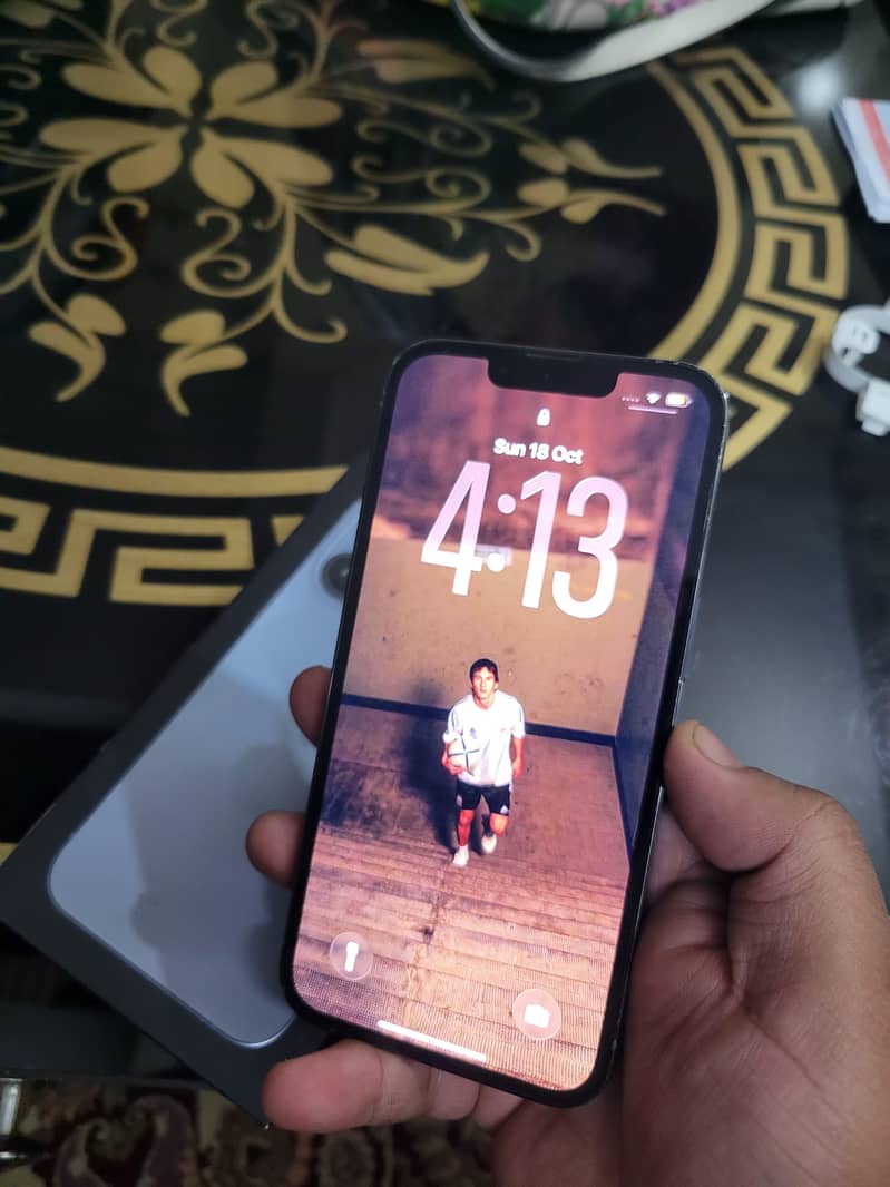 Apple iPhone 13 Pro 4