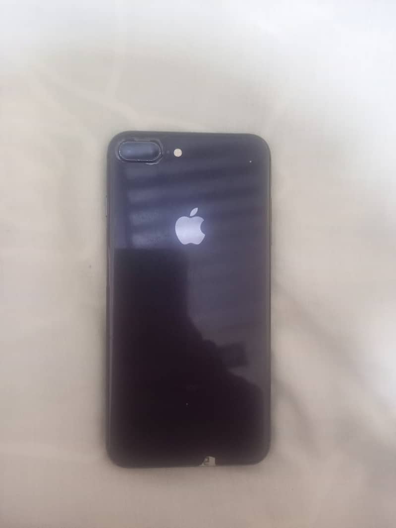 Apple iPhone 8 Plus 4