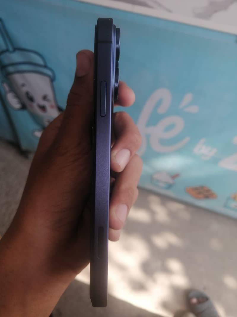 Apple iPhone 17 Pro 3