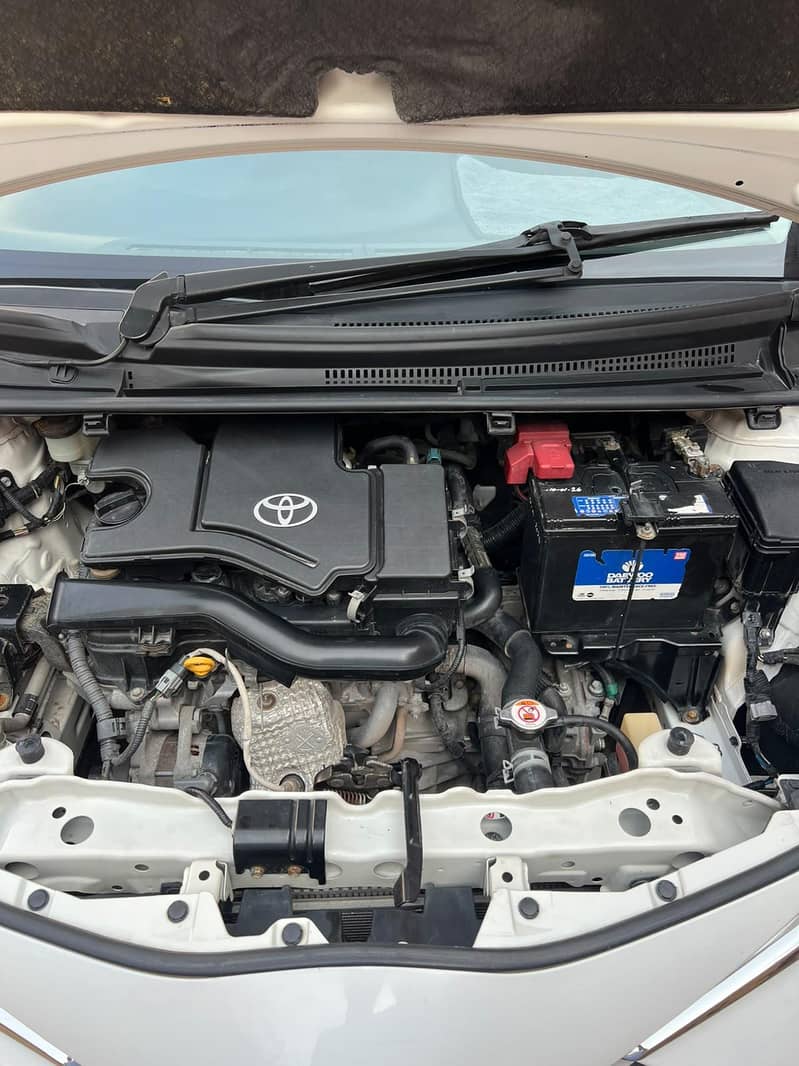 Vitz Car 18