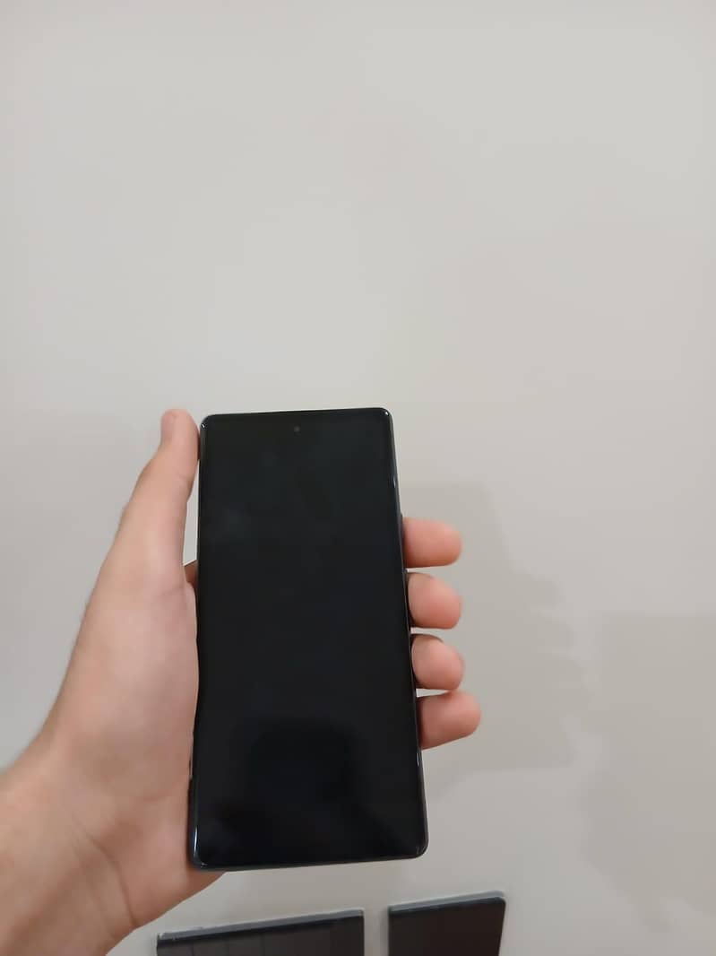 Google Pixel 7a 5