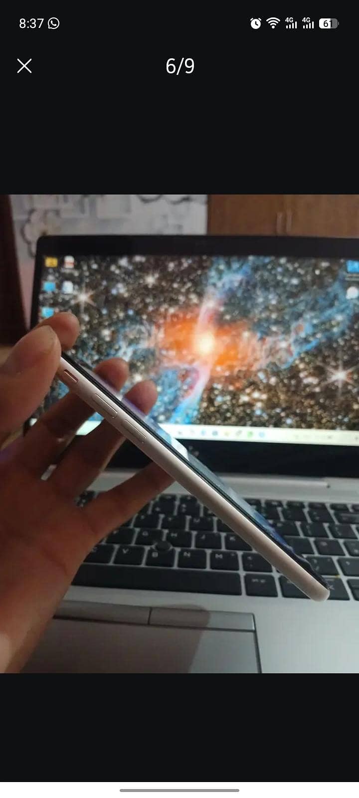 Apple iPhone SE 2 4