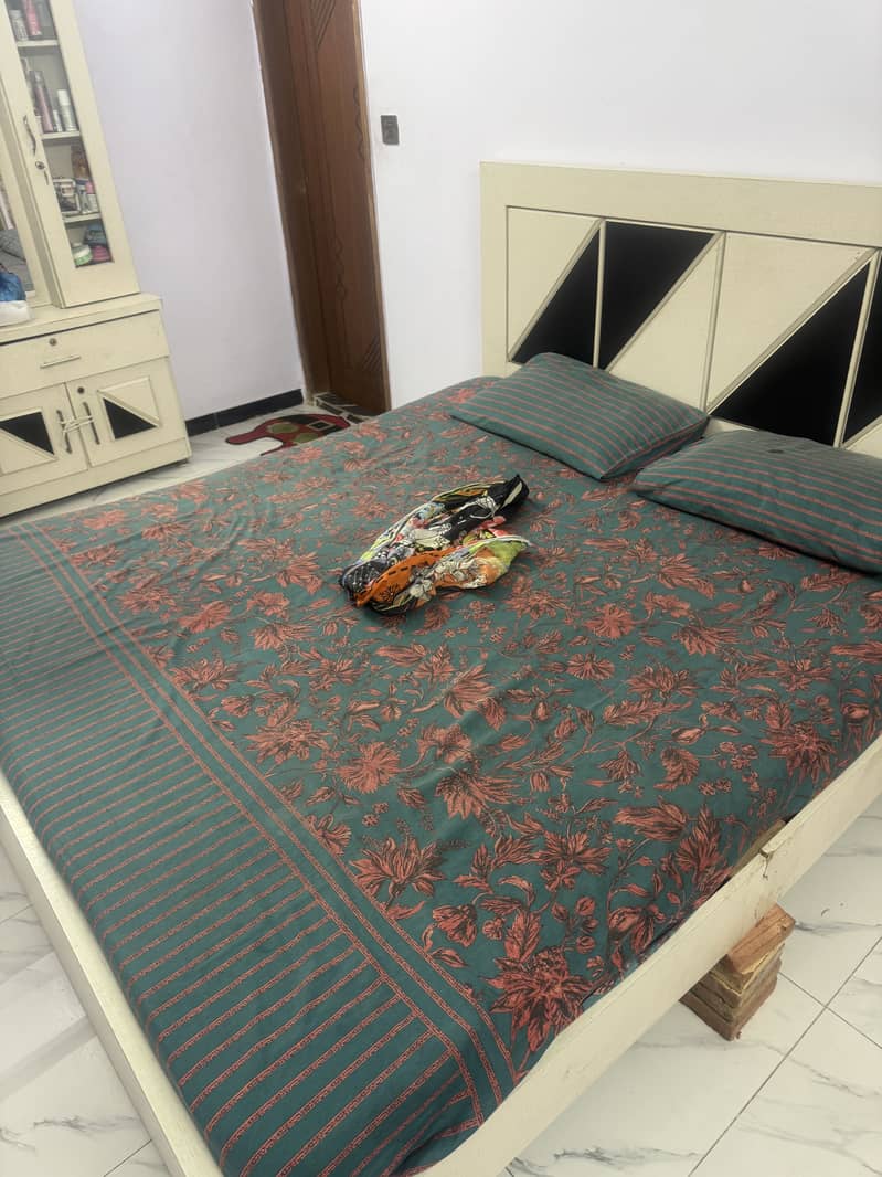 Bed Room Set 4
