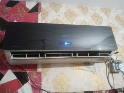 Orient titan black DC inverter heat and Cool t1 technology
