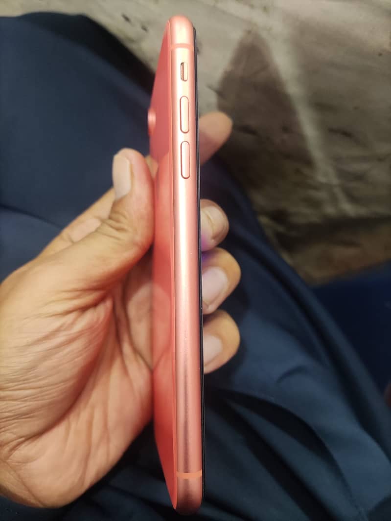 Apple iPhone XR 2