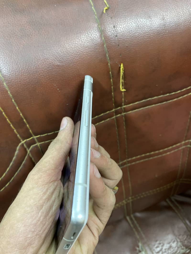 Google Pixel 7a 1