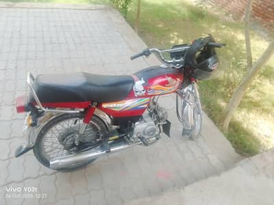Honda CD 70 urgent for sale lush condition total genuine 20 model