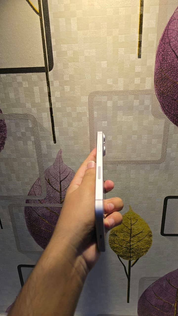 Apple iPhone 14 plus 4