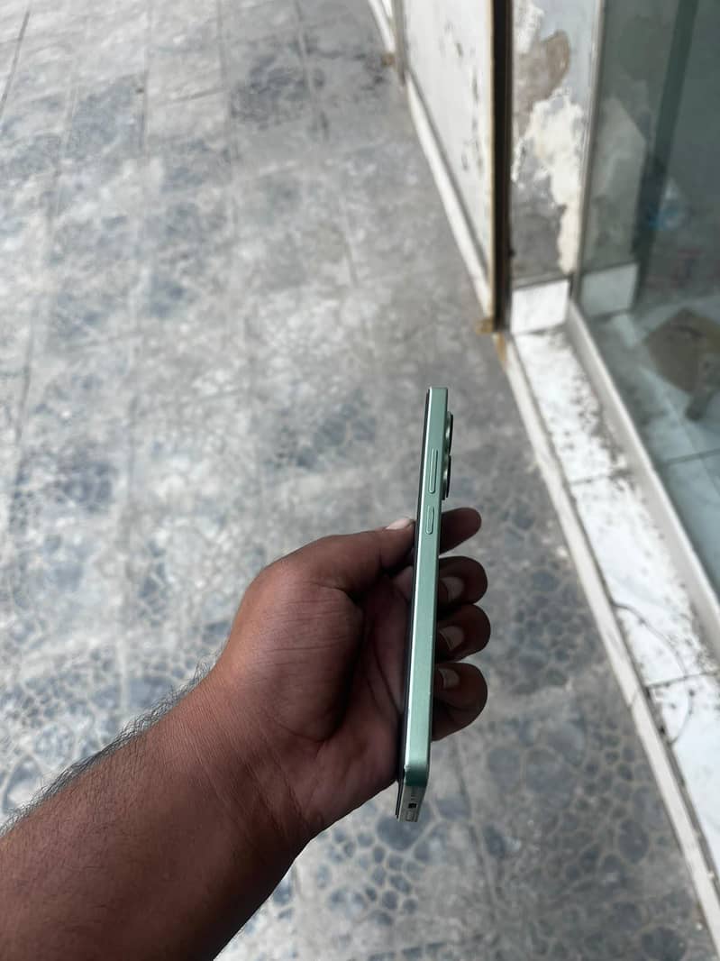 Xiaomi Redmi Note 13 Pro 3