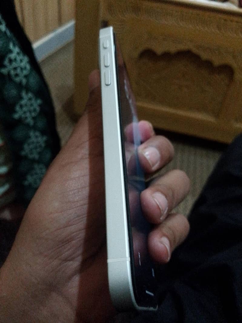 Apple iPhone XR 2