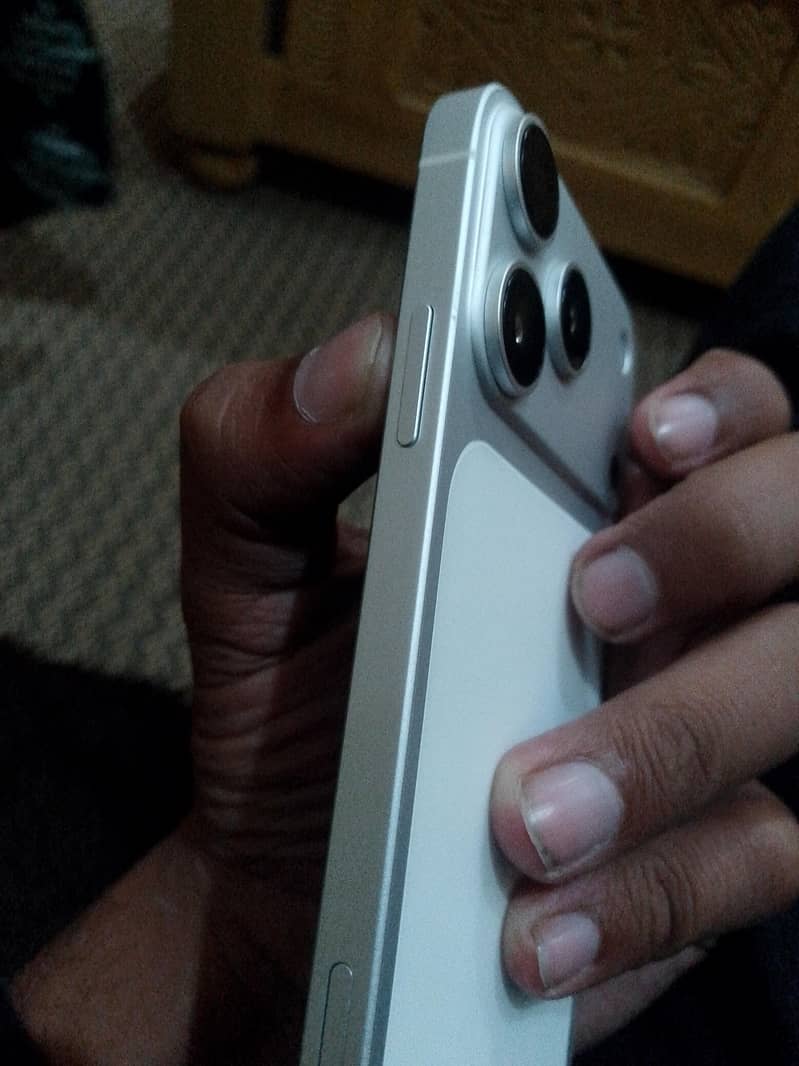 Apple iPhone XR 4