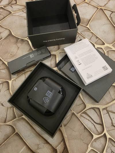 Samsung Galaxy Buds4 Pro – Original / Box Pack Condition
