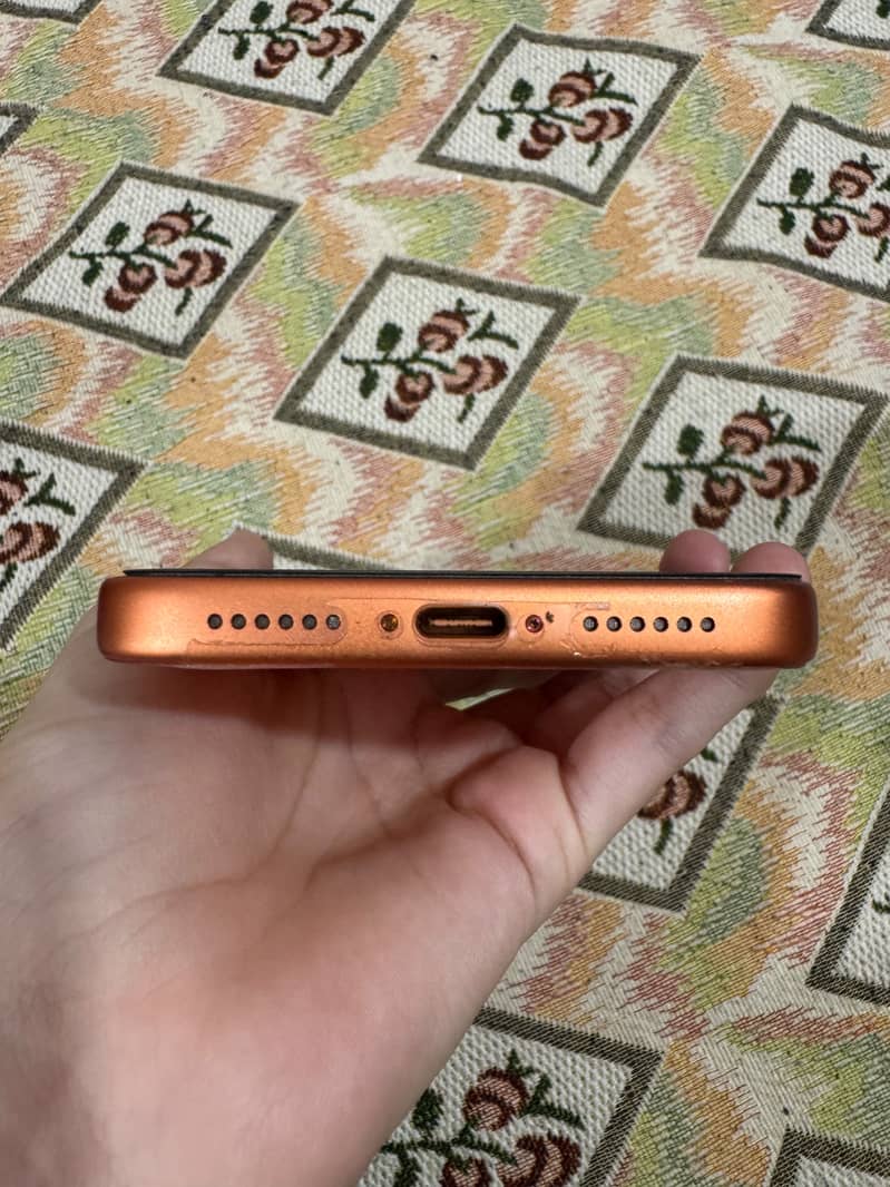 Apple iPhone 17 Pro Max 0