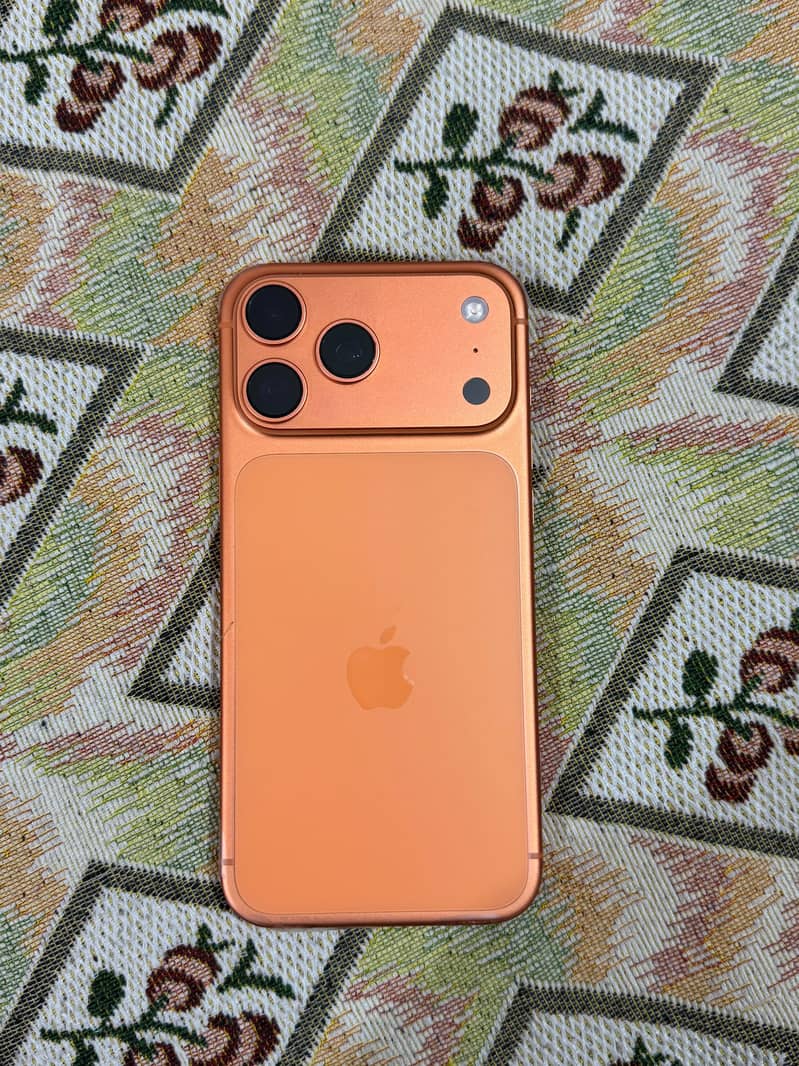Apple iPhone 17 Pro Max 2