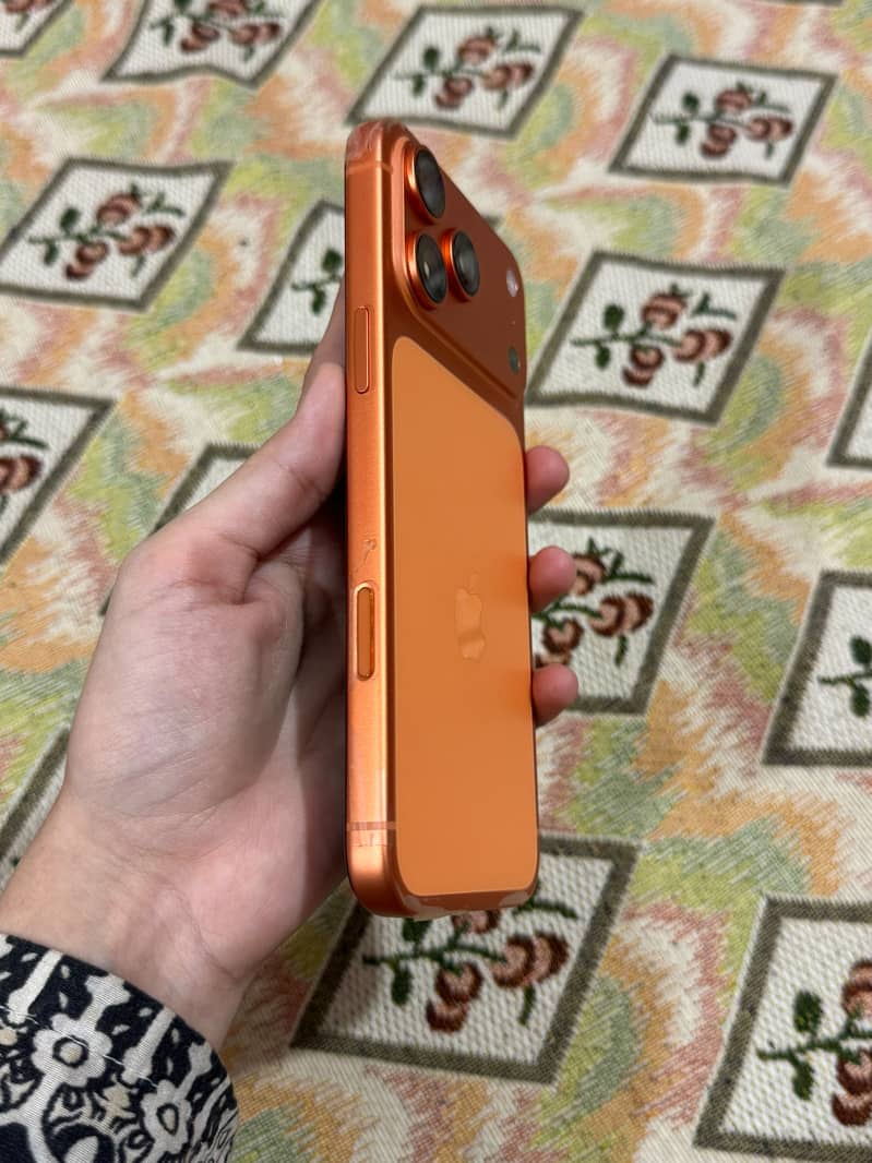 Apple iPhone 17 Pro Max 8