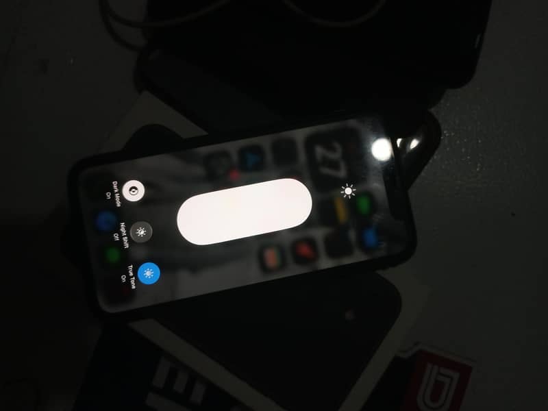Apple iPhone 11 3