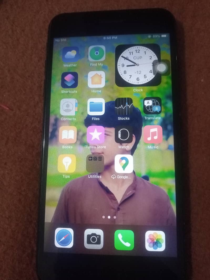 Apple iPhone 7 0