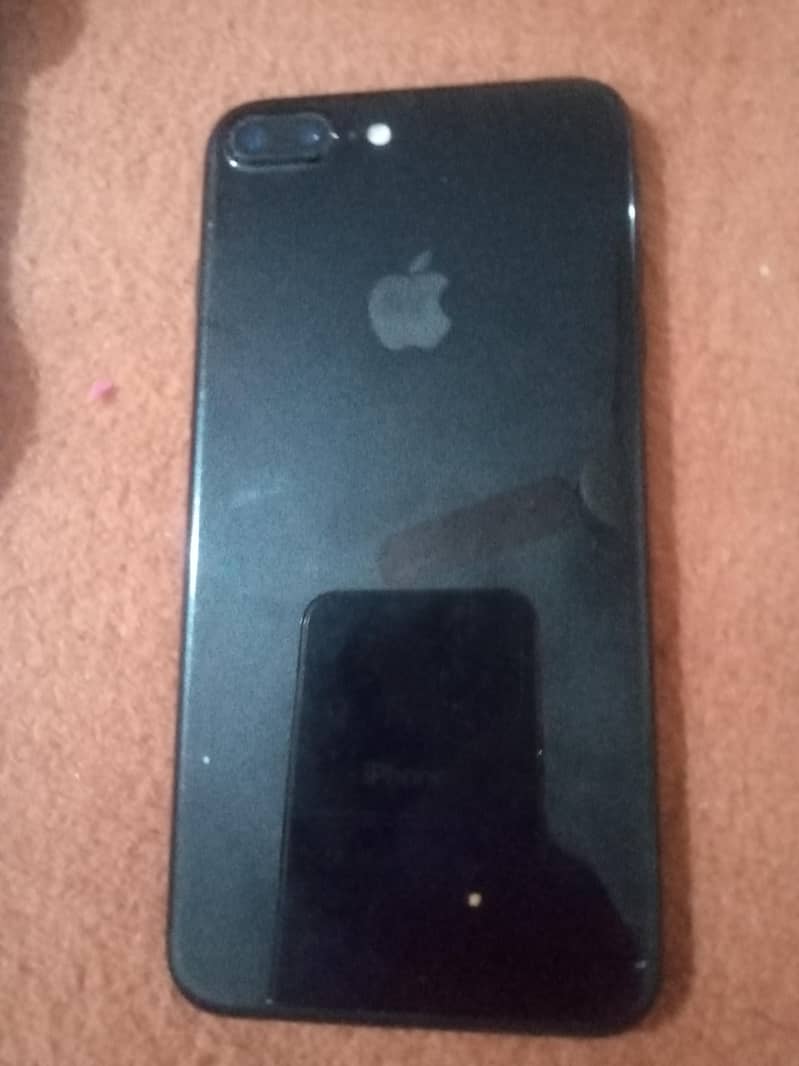 Apple iPhone 7 1