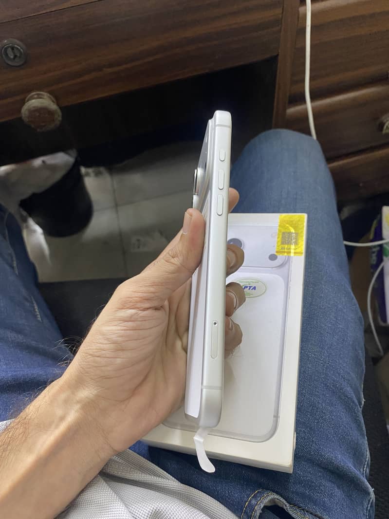 Apple iPhone 17 Pro Max 1